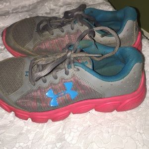 Under Armour Sneakers